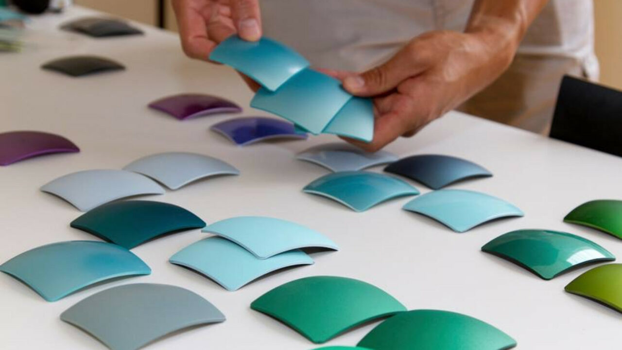 Envelope-first: How To Transform Your Bold Product Shell